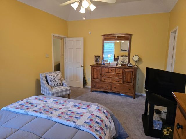 85 AUSTIN CIR, Oakland, TN 38060