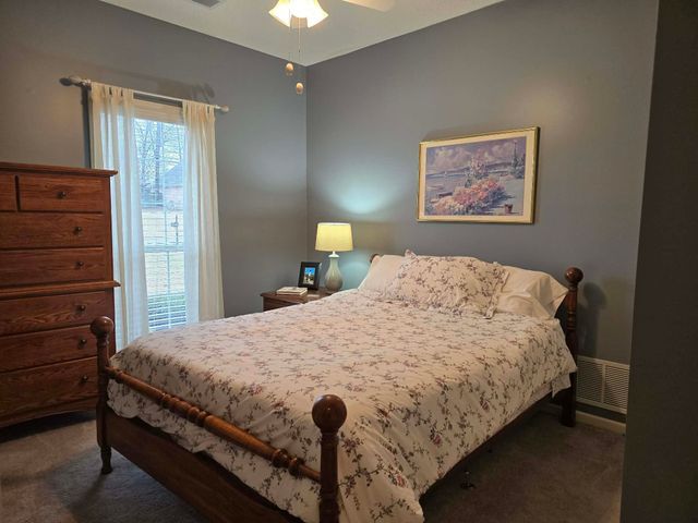 85 AUSTIN CIR, Oakland, TN 38060