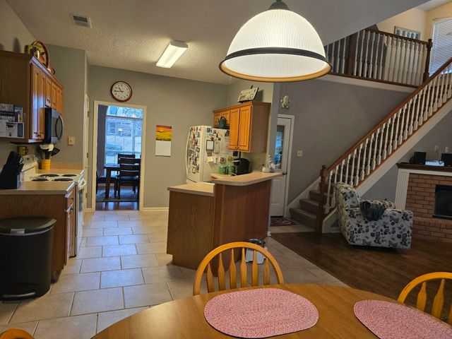 85 AUSTIN CIR, Oakland, TN 38060