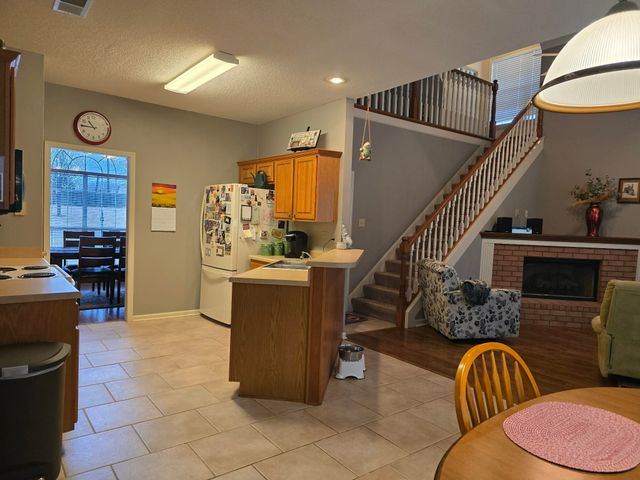 85 AUSTIN CIR, Oakland, TN 38060