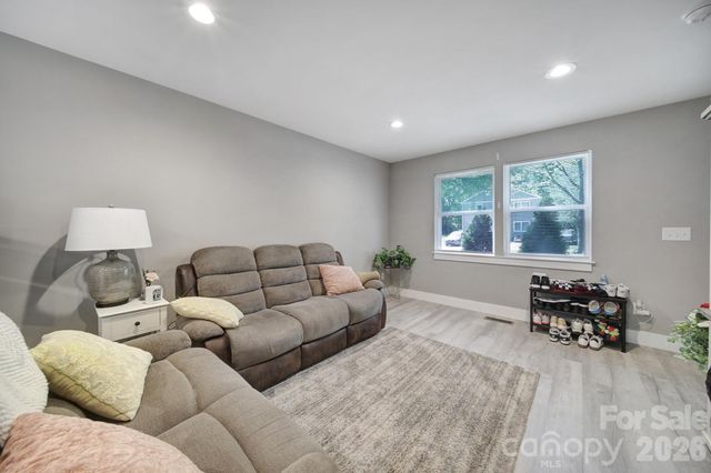 108-110 Carpenter Street, Lincolnton, NC 28092