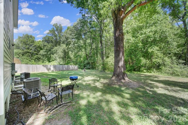 108-110 Carpenter Street, Lincolnton, NC 28092