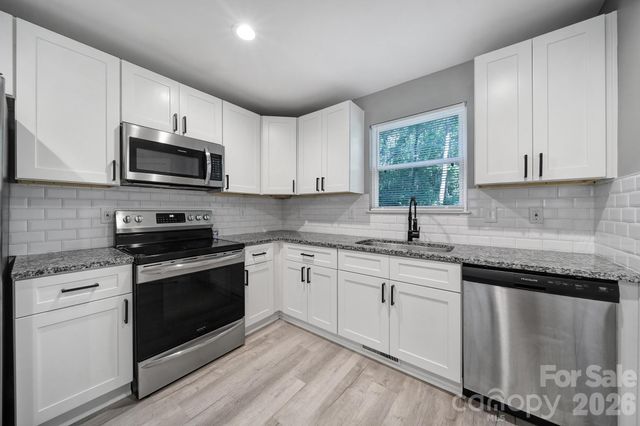 108-110 Carpenter Street, Lincolnton, NC 28092