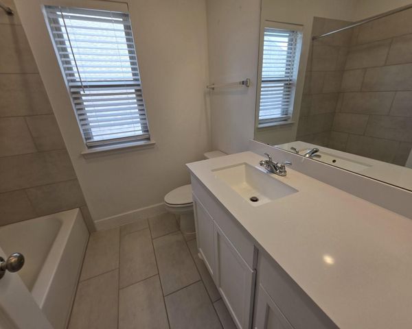 3015 Harbor Spring Way, Manvel, TX 77578