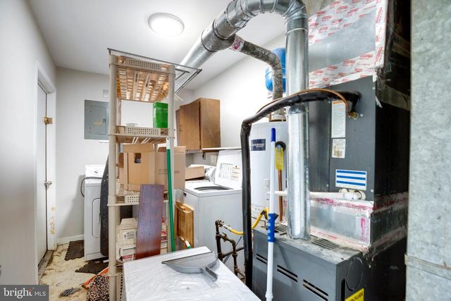 322 CLAY ST, Fredericksburg, VA 22408