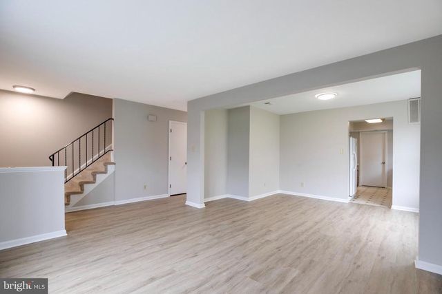 322 CLAY ST, Fredericksburg, VA 22408