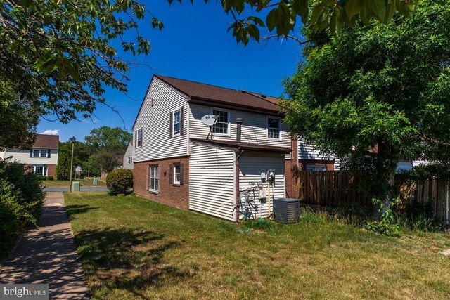322 CLAY ST, Fredericksburg, VA 22408