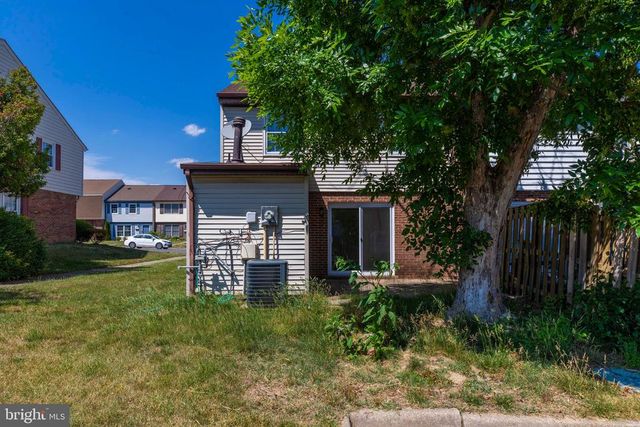 322 CLAY ST, Fredericksburg, VA 22408