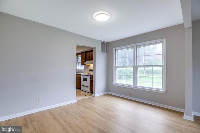 322 CLAY ST, Fredericksburg, VA 22408