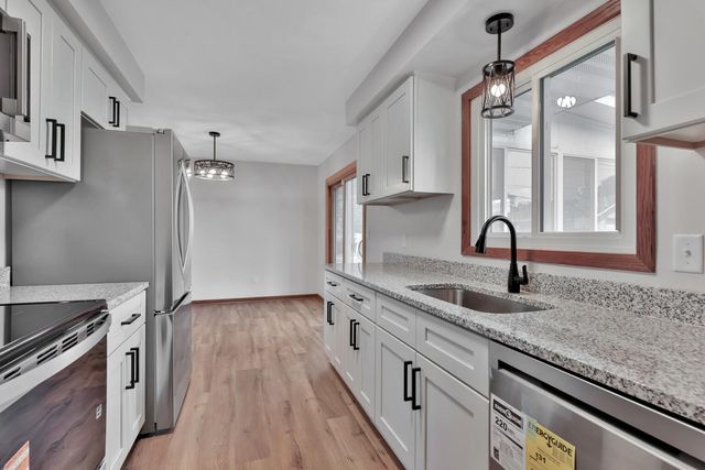 1017 Livingston Avenue, West Saint Paul, MN 55118