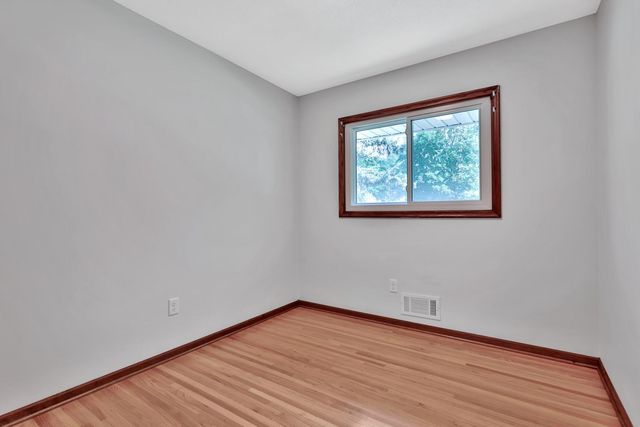1017 Livingston Avenue, West Saint Paul, MN 55118