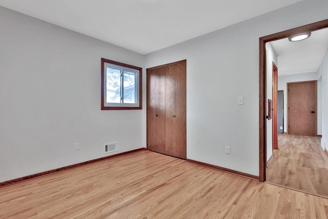 1017 Livingston Avenue, West Saint Paul, MN 55118