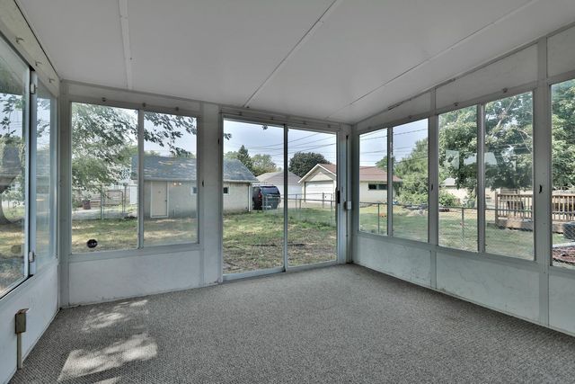 1017 Livingston Avenue, West Saint Paul, MN 55118