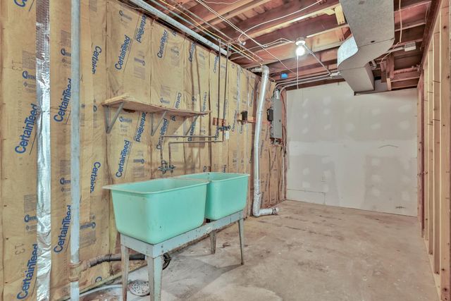 1017 Livingston Avenue, West Saint Paul, MN 55118