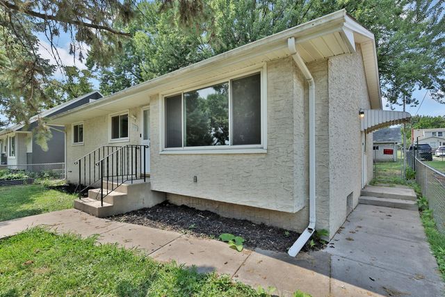 1017 Livingston Avenue, West Saint Paul, MN 55118