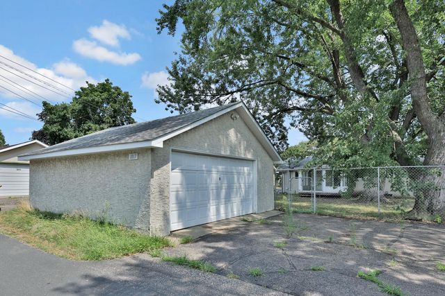 1017 Livingston Avenue, West Saint Paul, MN 55118
