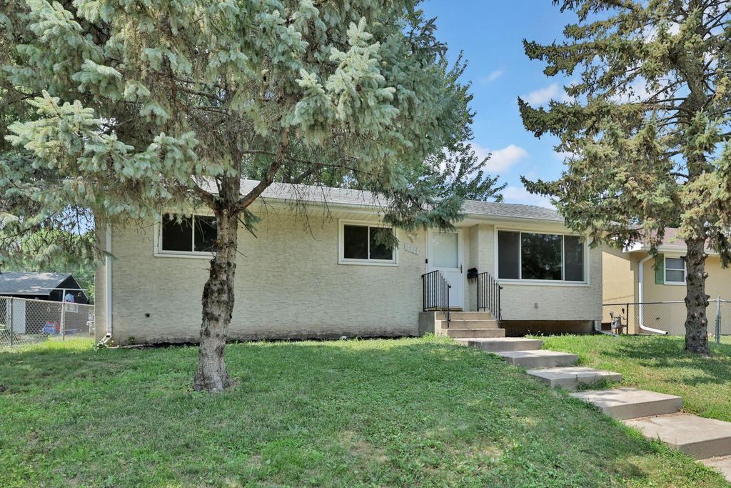 1017 Livingston Avenue, West Saint Paul, MN 55118