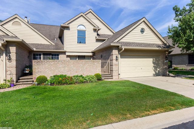 42857 Christina Drive 118, Sterling Heights, MI 48313
