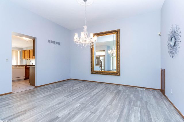42857 Christina Drive 118, Sterling Heights, MI 48313