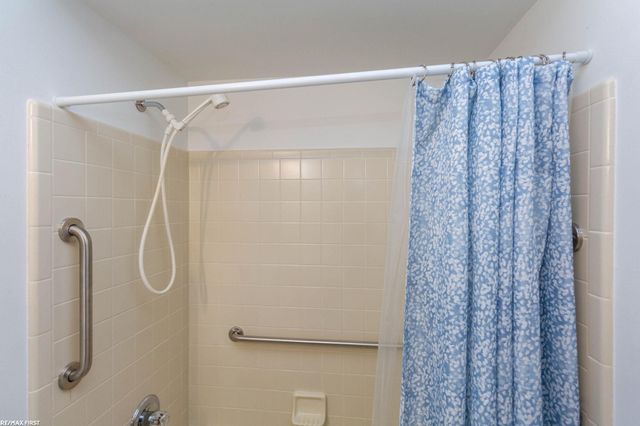 42857 Christina Drive 118, Sterling Heights, MI 48313