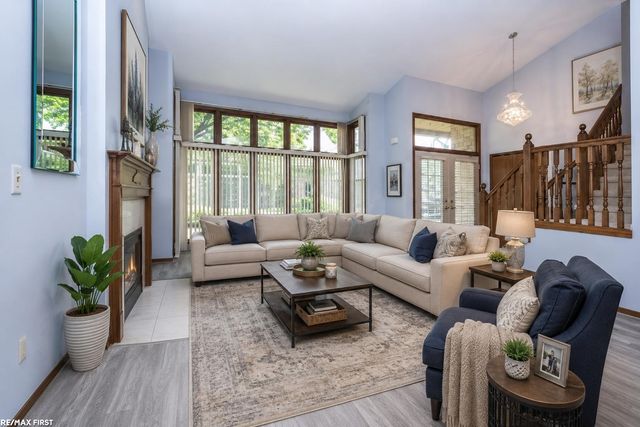 42857 Christina Drive 118, Sterling Heights, MI 48313