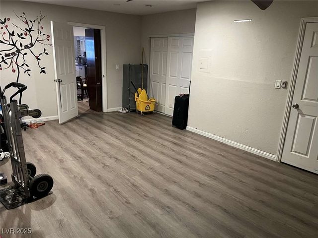 1508 East Twain Avenue, Las Vegas, NV 89169