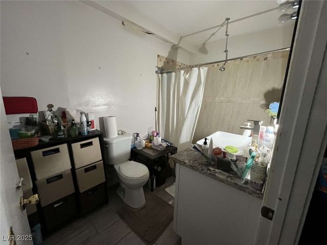 1508 East Twain Avenue, Las Vegas, NV 89169