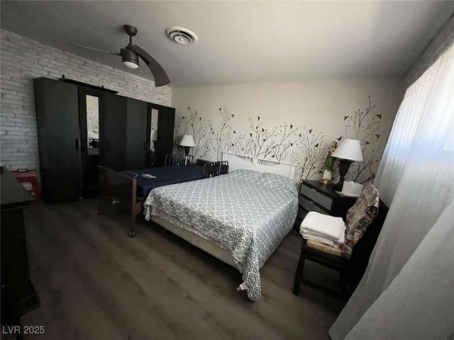 1508 East Twain Avenue, Las Vegas, NV 89169