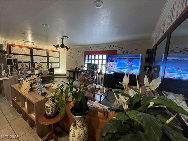 1508 East Twain Avenue, Las Vegas, NV 89169