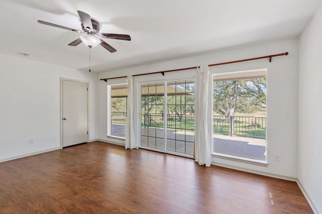 142 Lakeshore DR, Horseshoe Bay, TX 78657