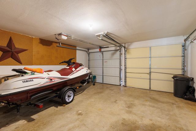 142 Lakeshore DR, Horseshoe Bay, TX 78657