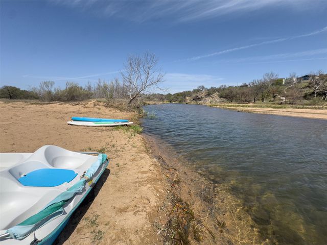 142 Lakeshore DR, Horseshoe Bay, TX 78657