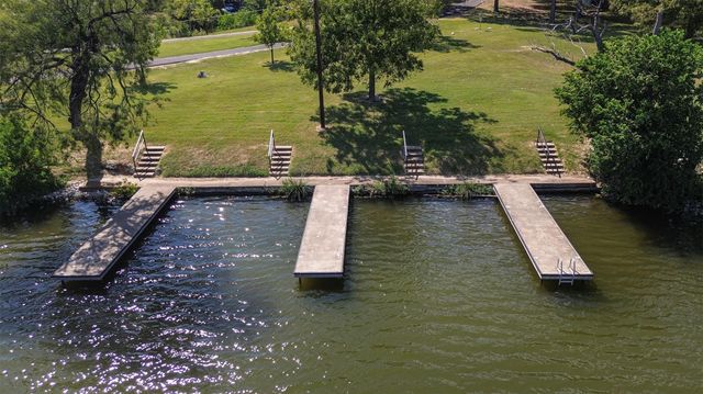 142 Lakeshore DR, Horseshoe Bay, TX 78657