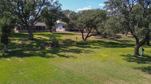 142 Lakeshore DR, Horseshoe Bay, TX 78657