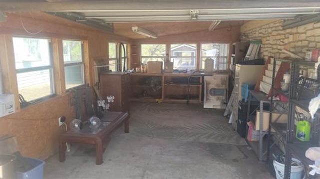 142 Lakeshore DR, Horseshoe Bay, TX 78657