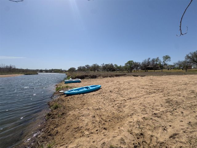 142 Lakeshore DR, Horseshoe Bay, TX 78657