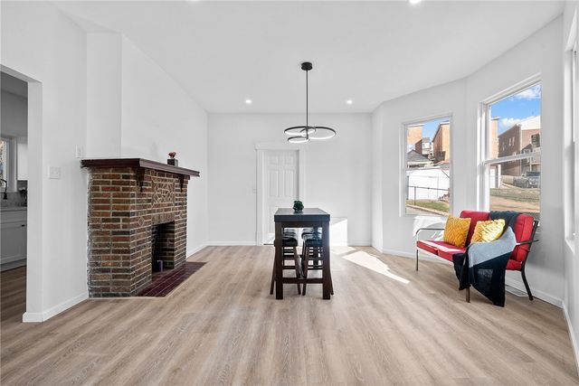 127 E Woodford Ave, Carrick, PA 15210