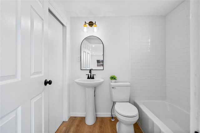 127 E Woodford Ave, Carrick, PA 15210