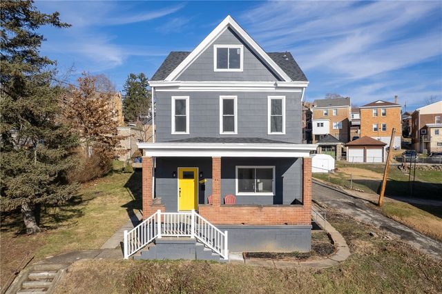 127 E Woodford Ave, Carrick, PA 15210