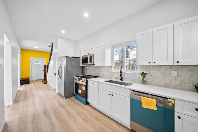 127 E Woodford Ave, Carrick, PA 15210