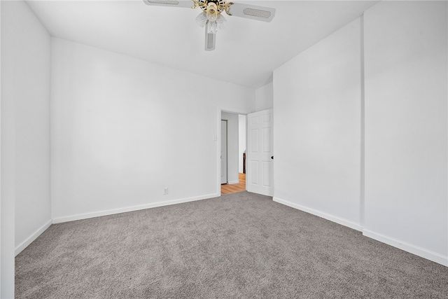 127 E Woodford Ave, Carrick, PA 15210