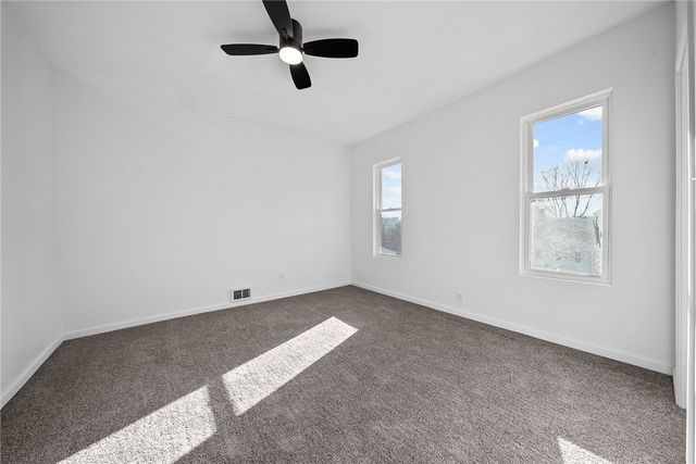 127 E Woodford Ave, Carrick, PA 15210