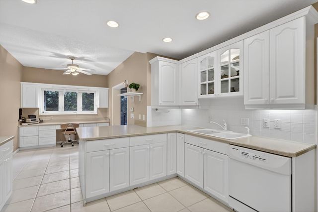 5422 SE Meredith Terrace, Stuart, FL 34997