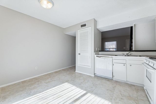 3468 Willowrun DR B, Austin, TX 78704