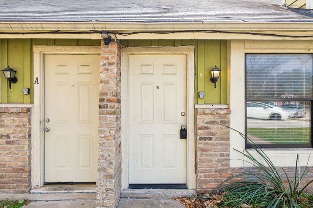 3468 Willowrun DR B, Austin, TX 78704