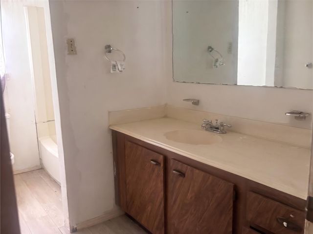 2201 Webster Street, League City, TX 77573