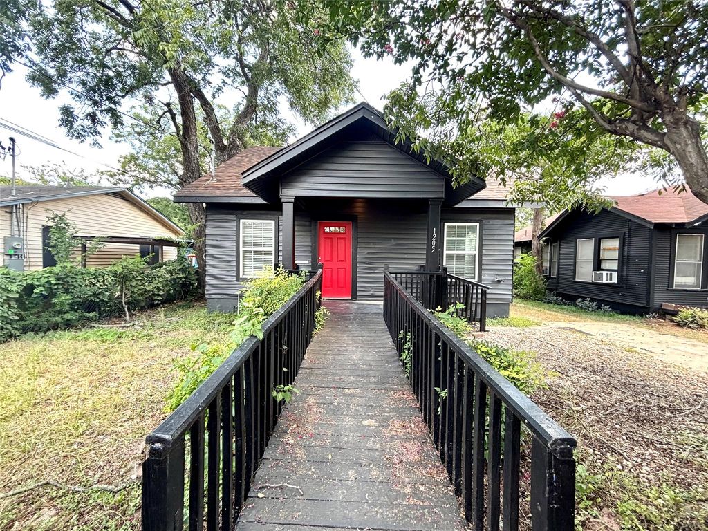 1205 Leona ST, Austin, TX 78702
