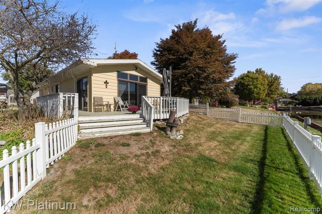 2838 Elmwood Street, Port Huron, MI 48060