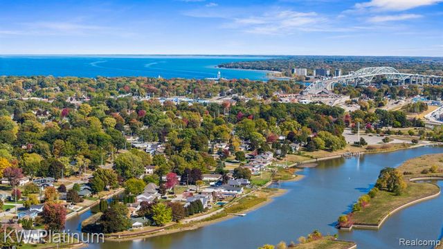 2838 Elmwood Street, Port Huron, MI 48060