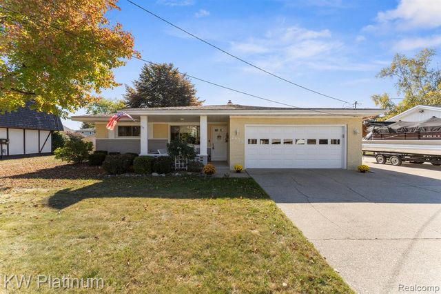 2838 Elmwood Street, Port Huron, MI 48060